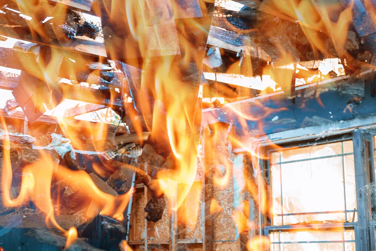 kitchen fire spreading from stove