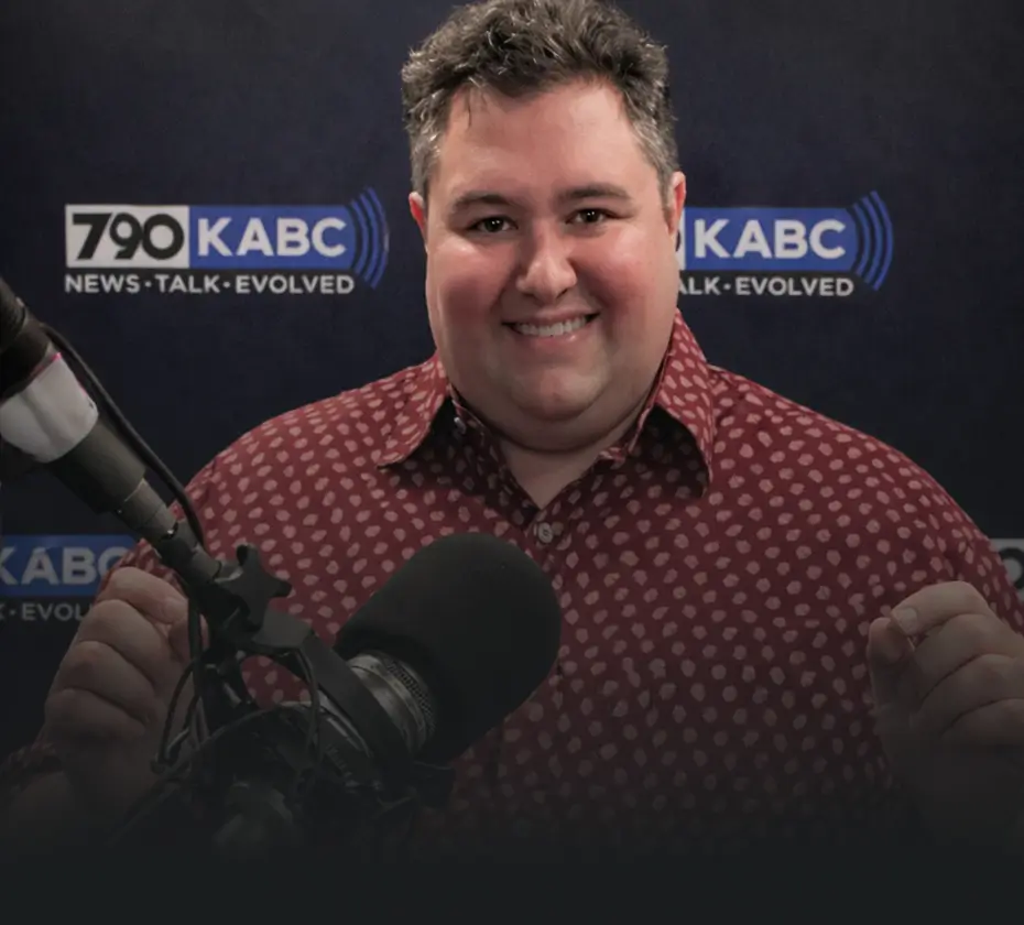 randy kabc radio speaker with a black gradient